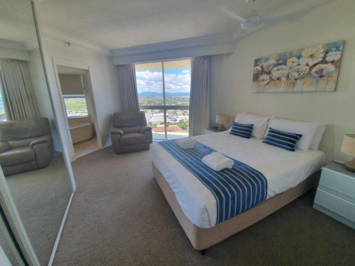 Burleigh Surf Apartments Гоулд Коуст Екстериор снимка