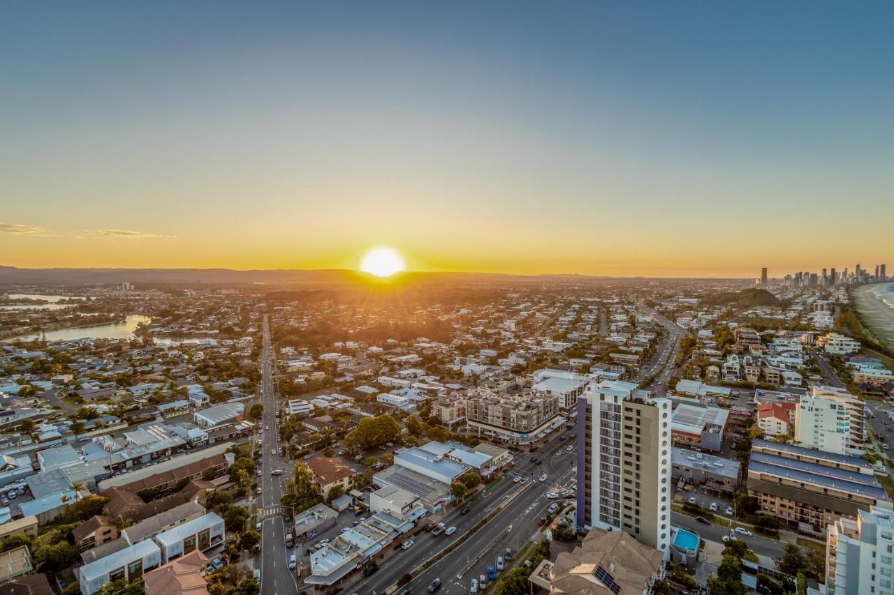Burleigh Surf Apartments Гоулд Коуст Екстериор снимка