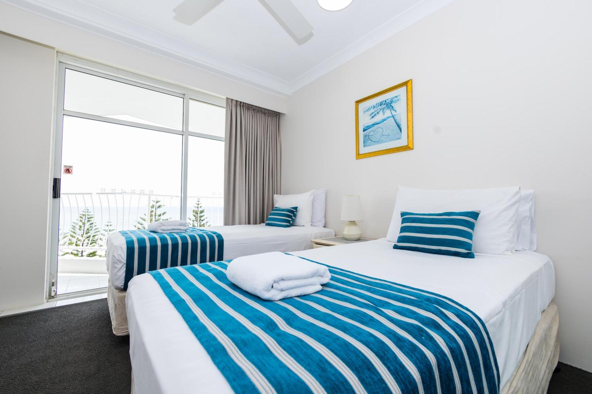 Burleigh Surf Apartments Гоулд Коуст Екстериор снимка