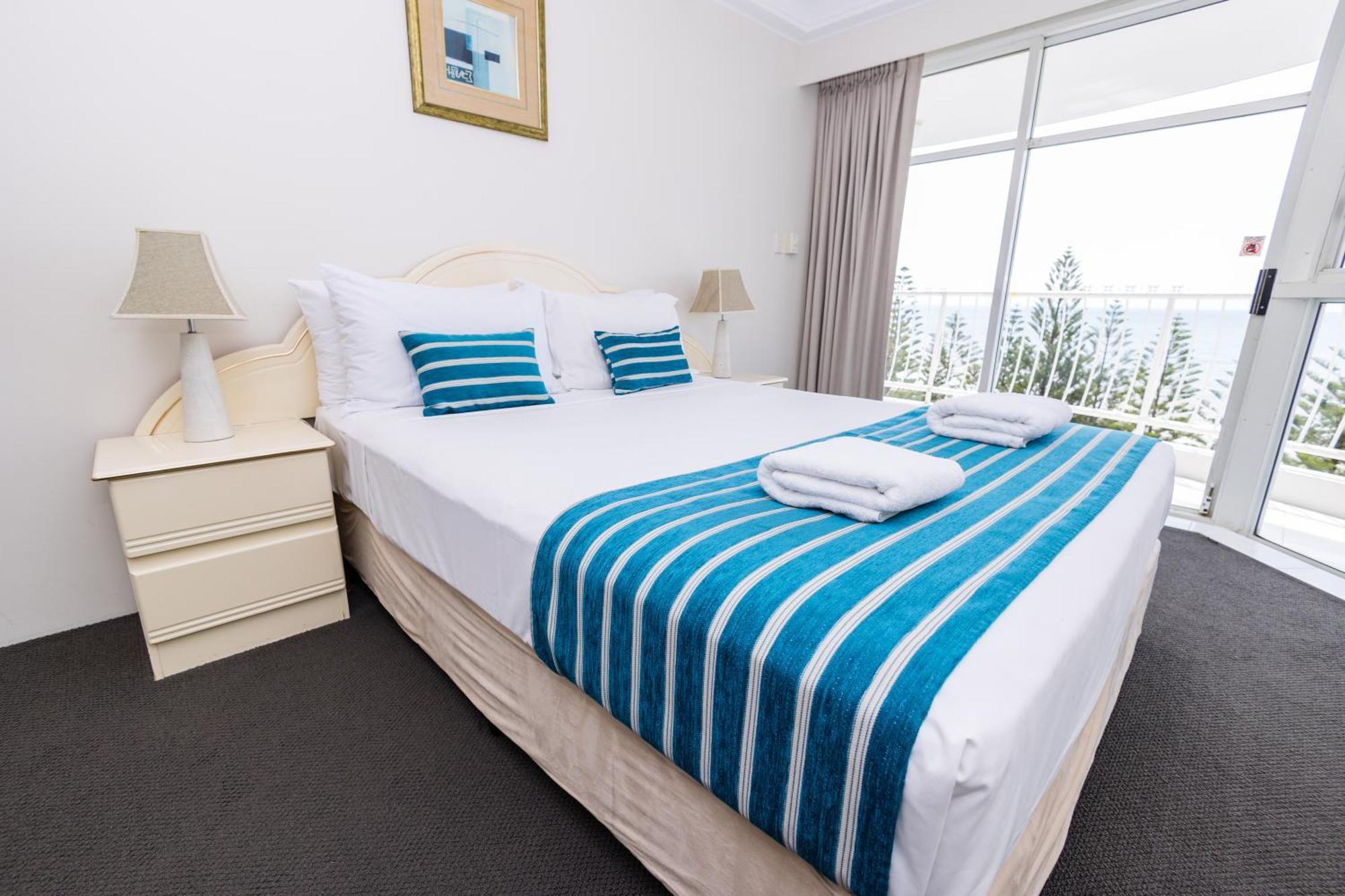 Burleigh Surf Apartments Гоулд Коуст Екстериор снимка