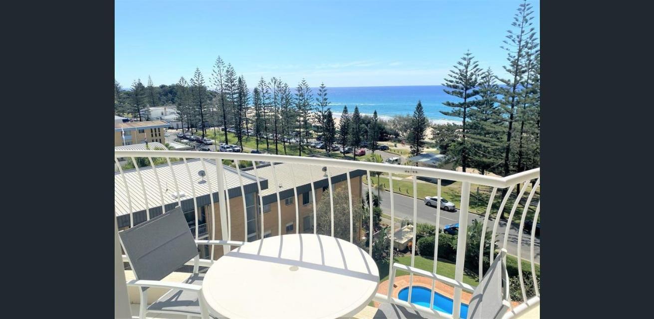 Burleigh Surf Apartments Гоулд Коуст Екстериор снимка