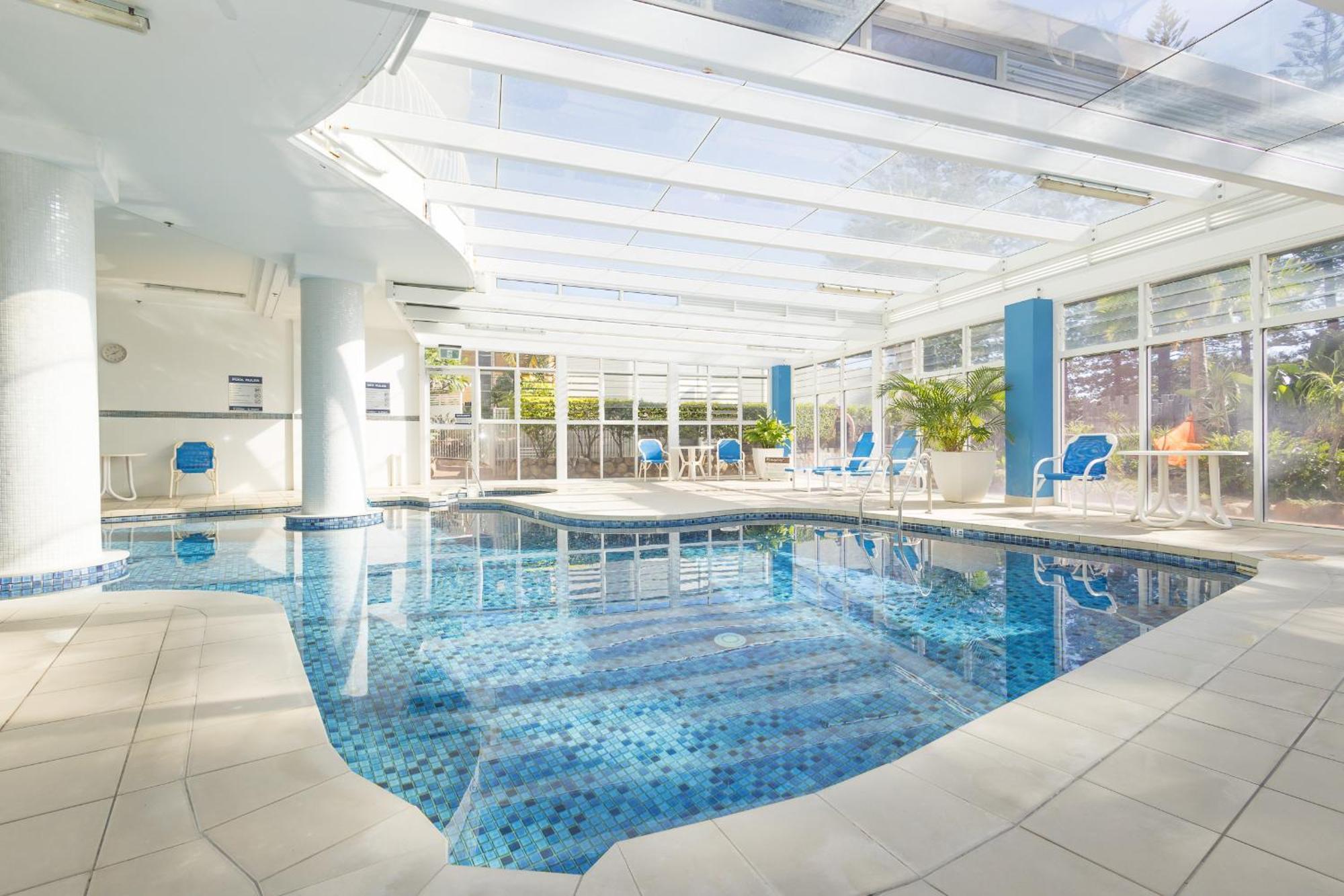 Burleigh Surf Apartments Гоулд Коуст Екстериор снимка